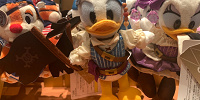 ドナルドぬいぐるみバッジ| キャステル | CASTEL ディズニー情報