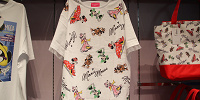 総柄Tシャツ| キャステル | CASTEL ディズニー情報