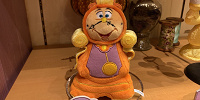 コグスワースぬいぐるみバッジ| キャステル | CASTEL ディズニー情報