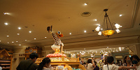 お土産ショップは入店制限があります| キャステル | CASTEL ディズニー情報
