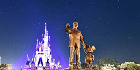 ウォルト・ディズニー像| キャステル | CASTEL ディズニー情報