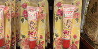 リップ バーム〈ロクシタン〉| キャステル | CASTEL ディズニー情報