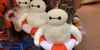 ベイマックスのぬいぐるみストラップ（うきわ）| キャステル | CASTEL ディズニー情報