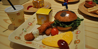ハンバーガー・キッズセット(マリオのピック付)| キャステル | CASTEL ディズニー情報