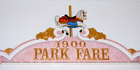 1900 Park Fareの入口にあるファンシーな看板| キャステル | CASTEL ディズニー情報