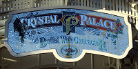 クリスタルパレスの看板| キャステル | CASTEL ディズニー情報