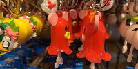 お弁当キーホルダー：たこさんウインナー| キャステル | CASTEL ディズニー情報