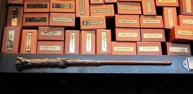 Usj ハリーポッターの杖46種類 オリバンダーの店で買えるキャラクター 誕生月
