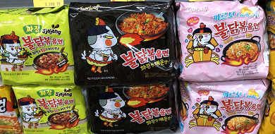 【激辛】韓国のプルダックポックンミョンを徹底解説！種類、作り方、アレンジレシピを紹介♪