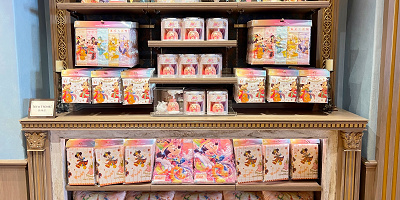 ディズニー40周年グッズ102点！記念コスチュームを着たミッキーたちのグッズまとめ