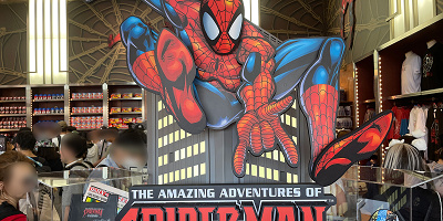【USJ】スパイダーマン・ザ・ライドのファイナルグッズまとめ！スパイダーまんやすぱいだぁ麺のポーチが登場！