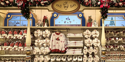 【11/10発売】ディズニークリスマスグッズ2025全92種類一覧！大人気リルリンリングッズも登場♡