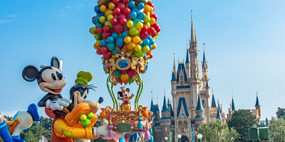 【2019】ディズニーの折りたたみ椅子4選！観賞時のルールまとめ！