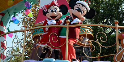 【2022冬】ディズニーペアルック20選！おそろい・リンクコーデ・パーカーコーデ・ディズニーバウンド！