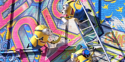 【USJ】ミニオンパーク完全攻略ガイド！アトラクション・グッズ・フード・ショップまとめ！2025年夏パワーアップの注目エリア