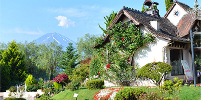 【富士急ハイランド】周辺の観光施設まとめ！河口湖周辺おすすめ観光スポットを徹底ガイド