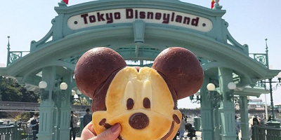 【ディズニーランドのエントランス】リニューアル＆変更点！工事中の壁がフォトスポットに！