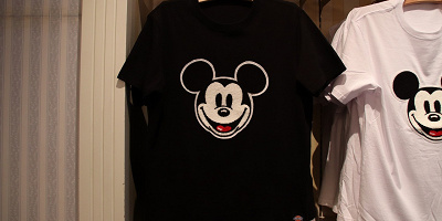 【7/17発売】ディズニー新作ファッショングッズ7選！ディッキーズコラボTシャツ＆ハーフパンツ！  