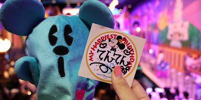 【ディズニー誕生日シール】特典たくさん！バースデーシールのもらい方＆貼る場所は？