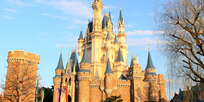 【初心者】ディズニーランドの楽しみ方！ホテル・混雑・チケット・お土産・アトラクション完全網羅！