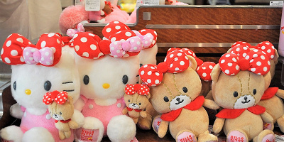 【2019】USJハローキティのバレンタイングッズ22選！LOVE KITTYシリーズの値段と販売場所