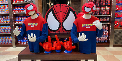 【2024】USJで買えるスパイダーマングッズ111選！マーベルグッズなどおすすめお土産を紹介！