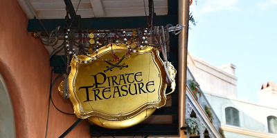 【ランド】パイレーツトレジャーは海賊グッズの販売店！パイレーツ＆海賊ミッキーのお土産も♪