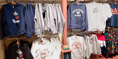 【ディズニーランド＆シー】ミッキーデザインパーカー12選！耳付き＆ロゴデザインなど！