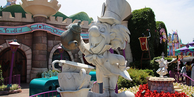 【ふしぎの国のアリス】ヤングオイスター徹底解説！セイウチに食べられる？！衝撃的な結末とは