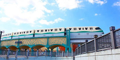 【最新】ディズニーリゾートラインを徹底解説！停車駅や料金は？おすすめの車両や関連グッズ情報も！