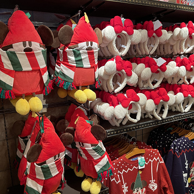 ディズニークリスマスグッズ2023