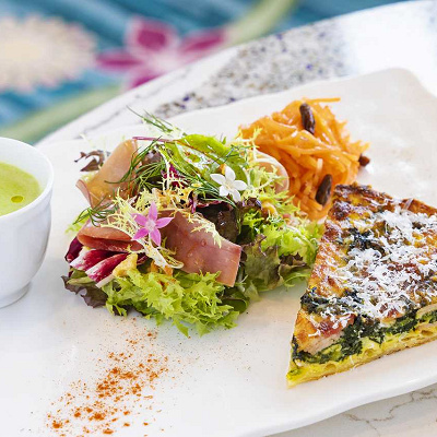 ベーコンとホウレン草のキッシュ