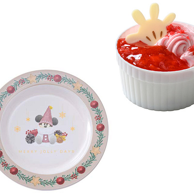 ストロベリーミルクムースケーキ、スーベニアプレート付き