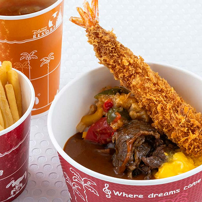 エビフライとハッシュドビーフライス（牛カルビ、エッグ）