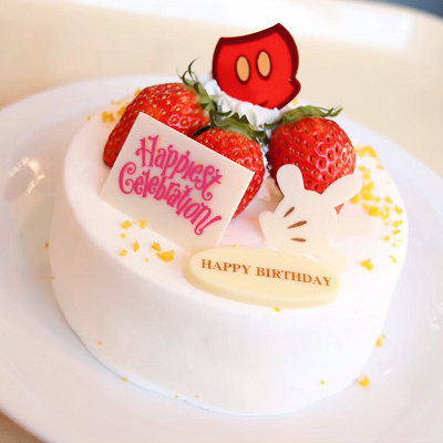 サプライズプレゼント キャステル Castel ディズニー情報