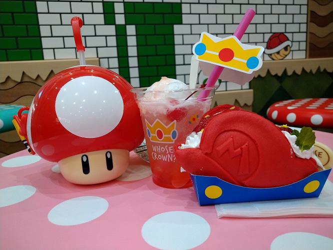 22 ユニバのマリオカフェ徹底解説 メニューと値段まとめ キノコのドリンクホルダーは