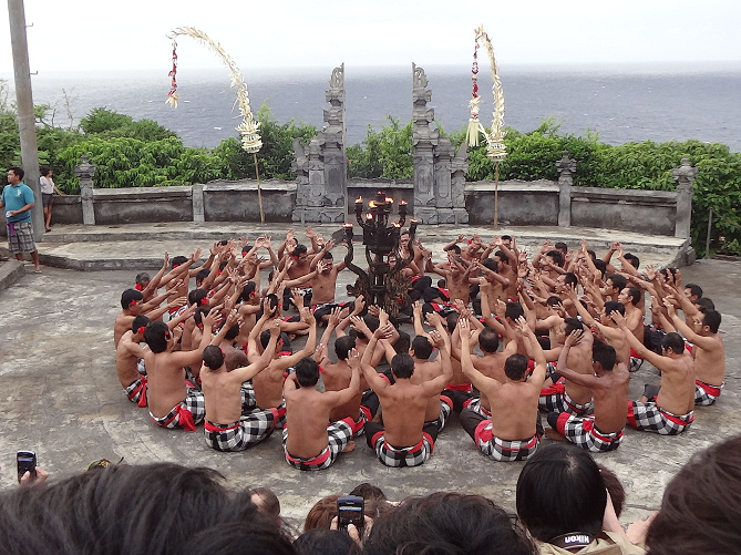 旅行記 3泊4日のバリ島女子旅 ゾウとの触れ合いや