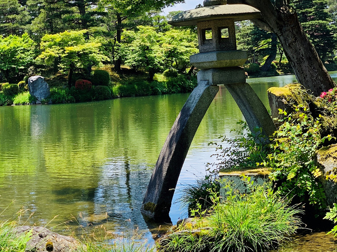 【アクセス】兼六園への行き方まとめ！バスの乗り方や駐車場情報、徒歩でのアクセス方法も♪