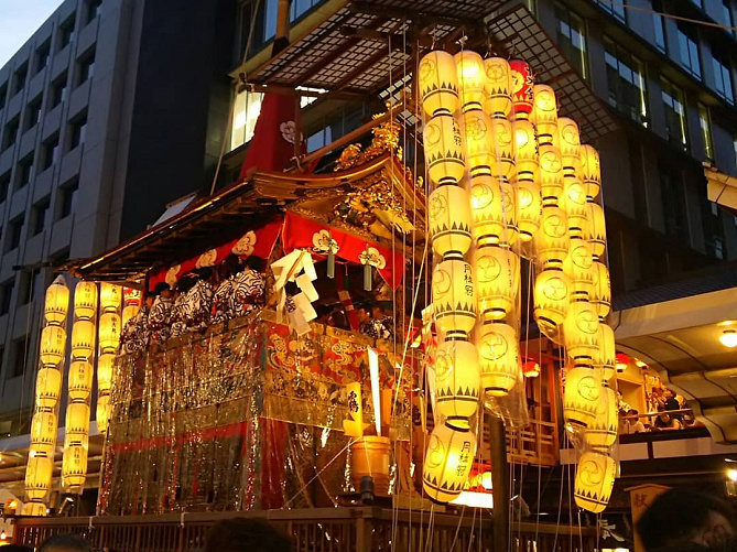 【年間スケジュール】京都のお祭りを季節別に紹介！京都三大祭りと春夏秋冬のイベントまとめ