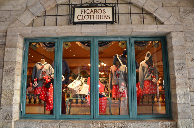 Tds ディズニーシーで買えるパーカーまとめ ダッフィー パーカーのおすすめコーデも
