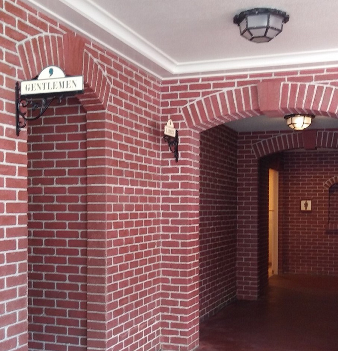 閲覧注意 ディズニーランドの都市伝説17連発 心霊現象や事故 閉園後も隠れているとどうなる