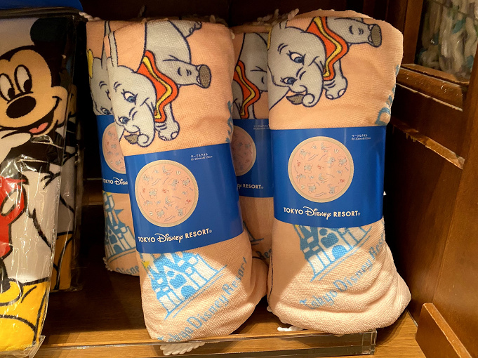 ディズニー ダンボ新グッズまとめ 人気のパスケース タオルなど9種類