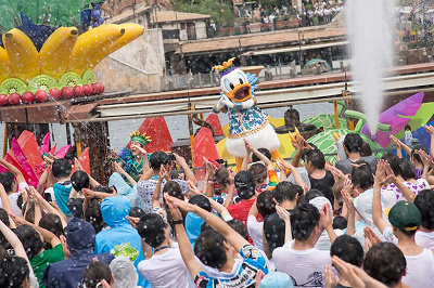 トロピカルスプラッシュ トータリー ミニーマウスで復活 注目のコスチューム 音楽 ショー内容も解説