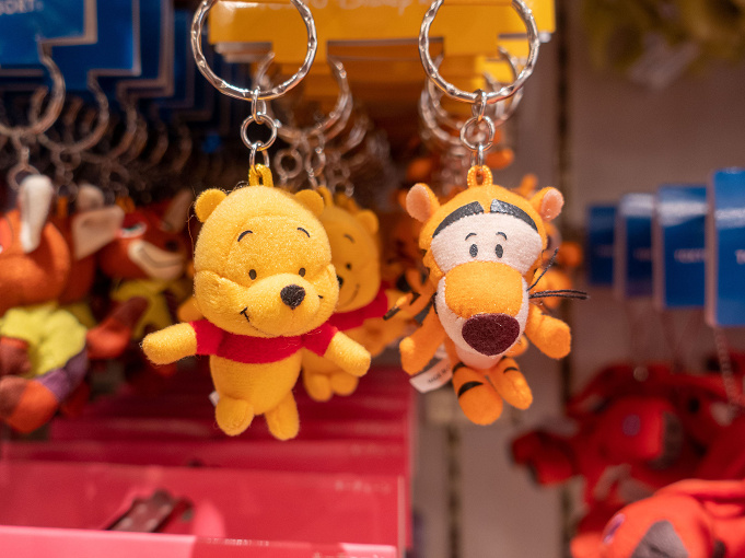 21 プーさんグッズ90選 ディズニーで買えるお菓子やぬいぐるみ ベビー用品も