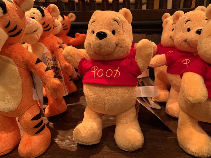 21 プーさんグッズ90選 ディズニーで買えるお菓子やぬいぐるみ ベビー用品も