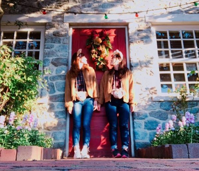 季節別 ディズニー双子コーデの作り方 春夏秋冬のコーデ例とおすすめアイテムを紹介