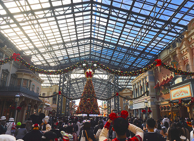 22 クリスマスのディズニー攻略ガイド おすすめのモデルコース 混雑対策 イベント情報も