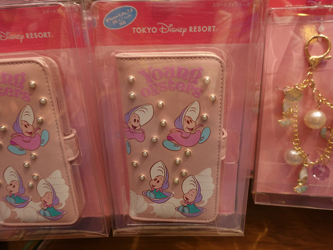 22 ディズニーで買えるスマホケース28種類 手帳型 Iphone8 7 6s 6 Iphonex Xsも
