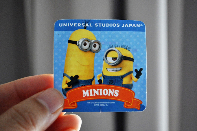 Usj ユニバでもらえるキャラクターシール情報 シールをもらった体験談と実物を紹介