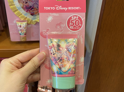 ディズニーフード付きタオル7選 日焼け止め ロンググローブなど日焼け対策グッズも